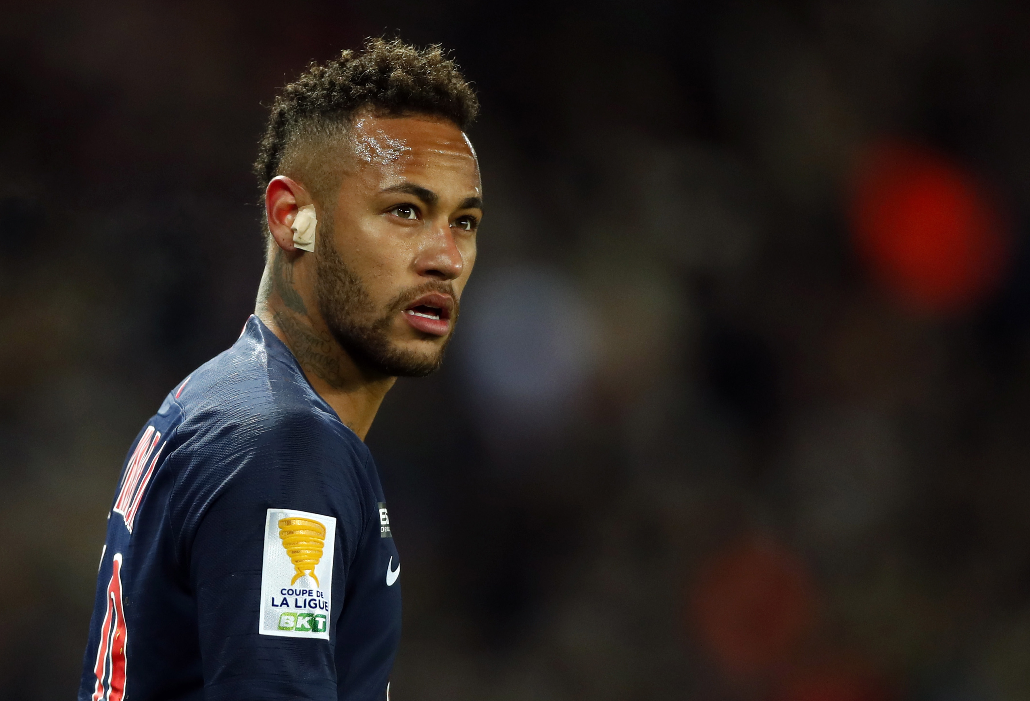 队贡献了一 队贡献了一