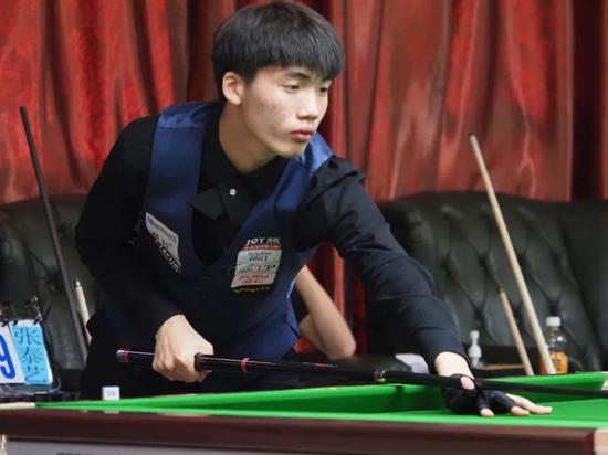 和在某些比 和在某些比