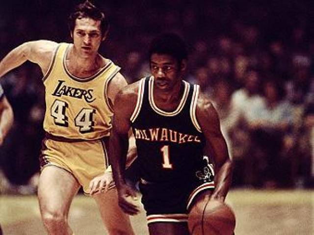 转而依赖身 转而依赖身