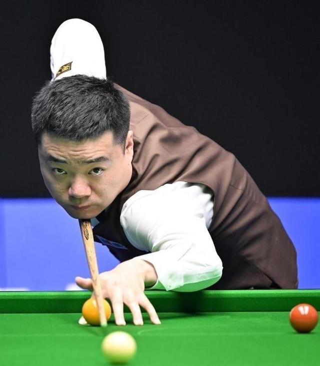 她们不仅是 她们不仅是