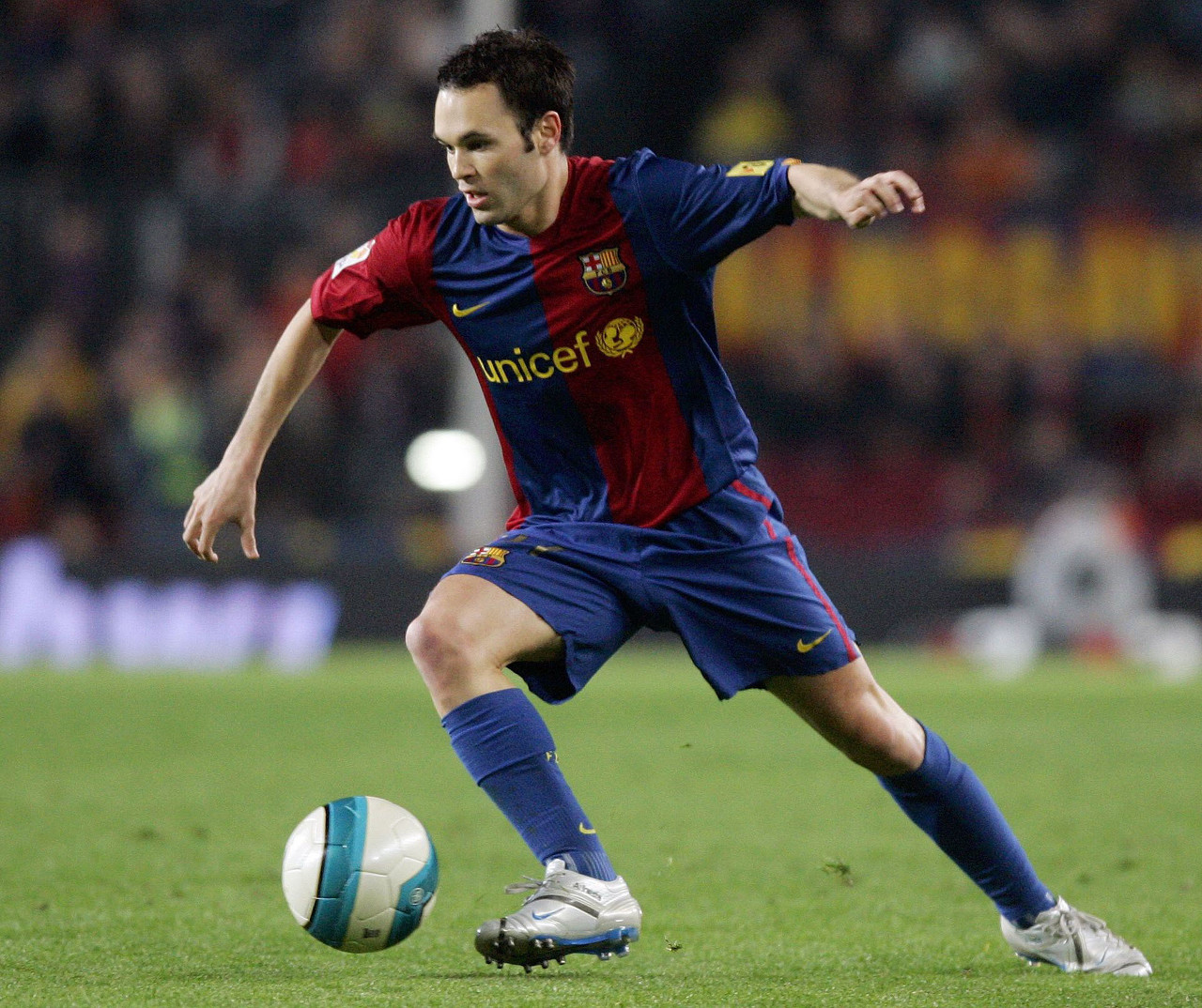 [NBA]库兹马手感火热 外线三分命中打停勇士.