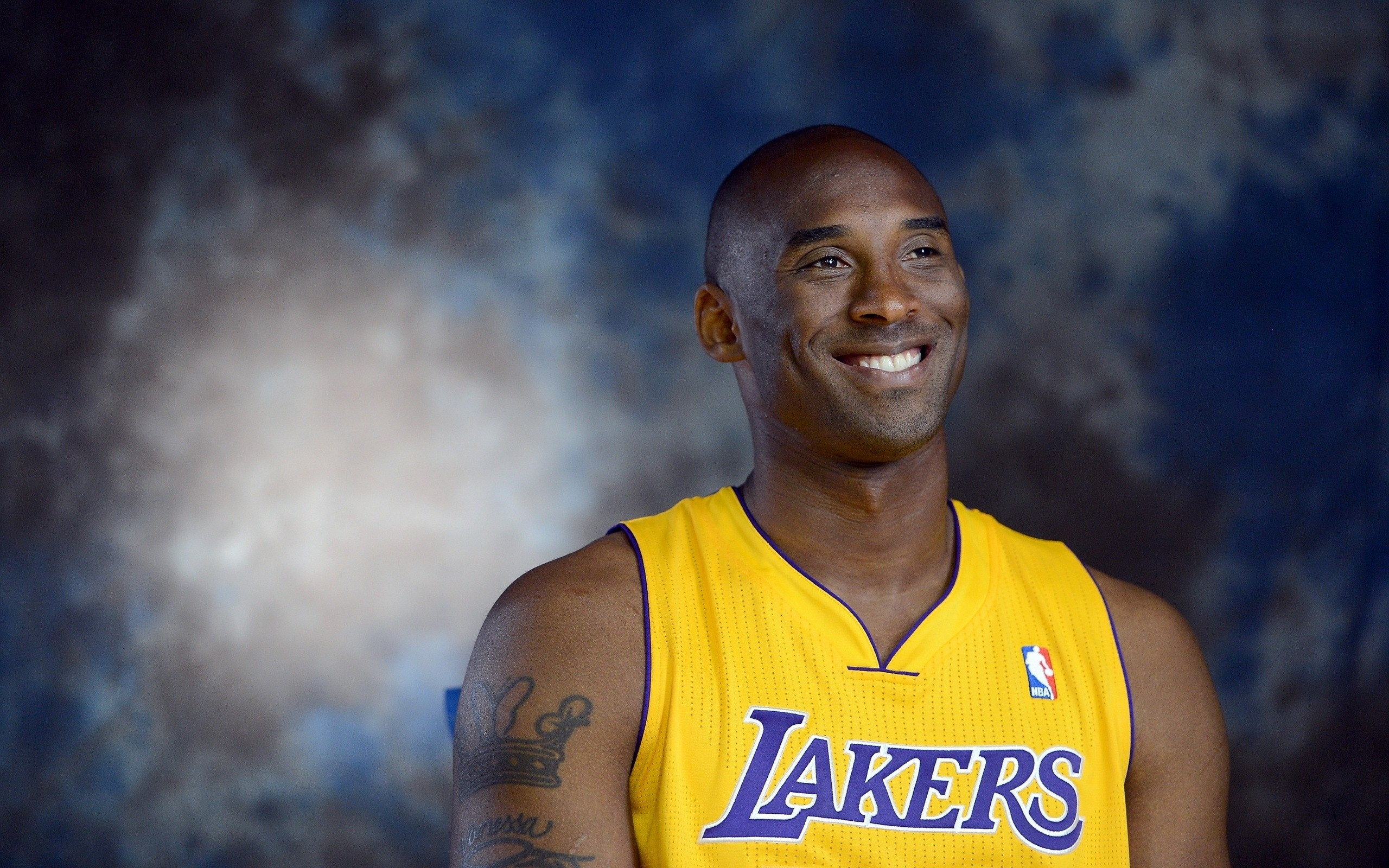 球迷们不仅 球迷们不仅