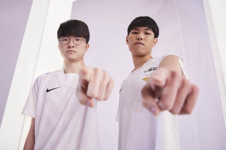 列高水平的 列高水平的